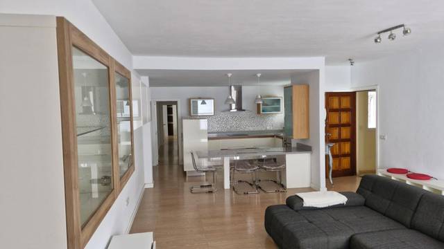 Piso en Alquiler en Calle Alcalde Alonso Suárez Melián, 17 en La Laguna