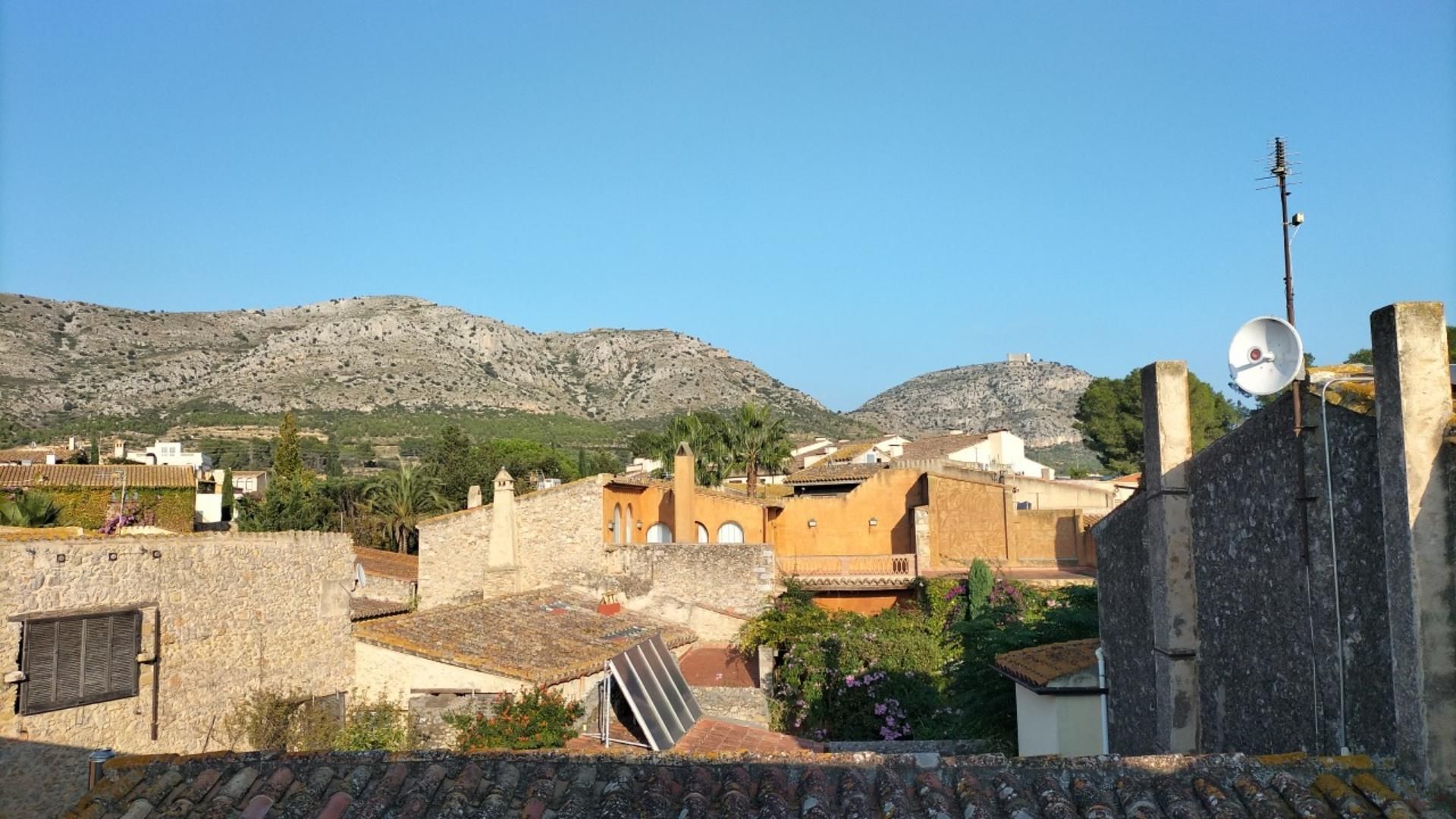 Single-family semi-detached to rent in Carrer Santa Caterina, 1, Ullà Exterior view of Single-family semi-detached to rent in Ullà  with Air Conditioner, Heating and Parquet flooring