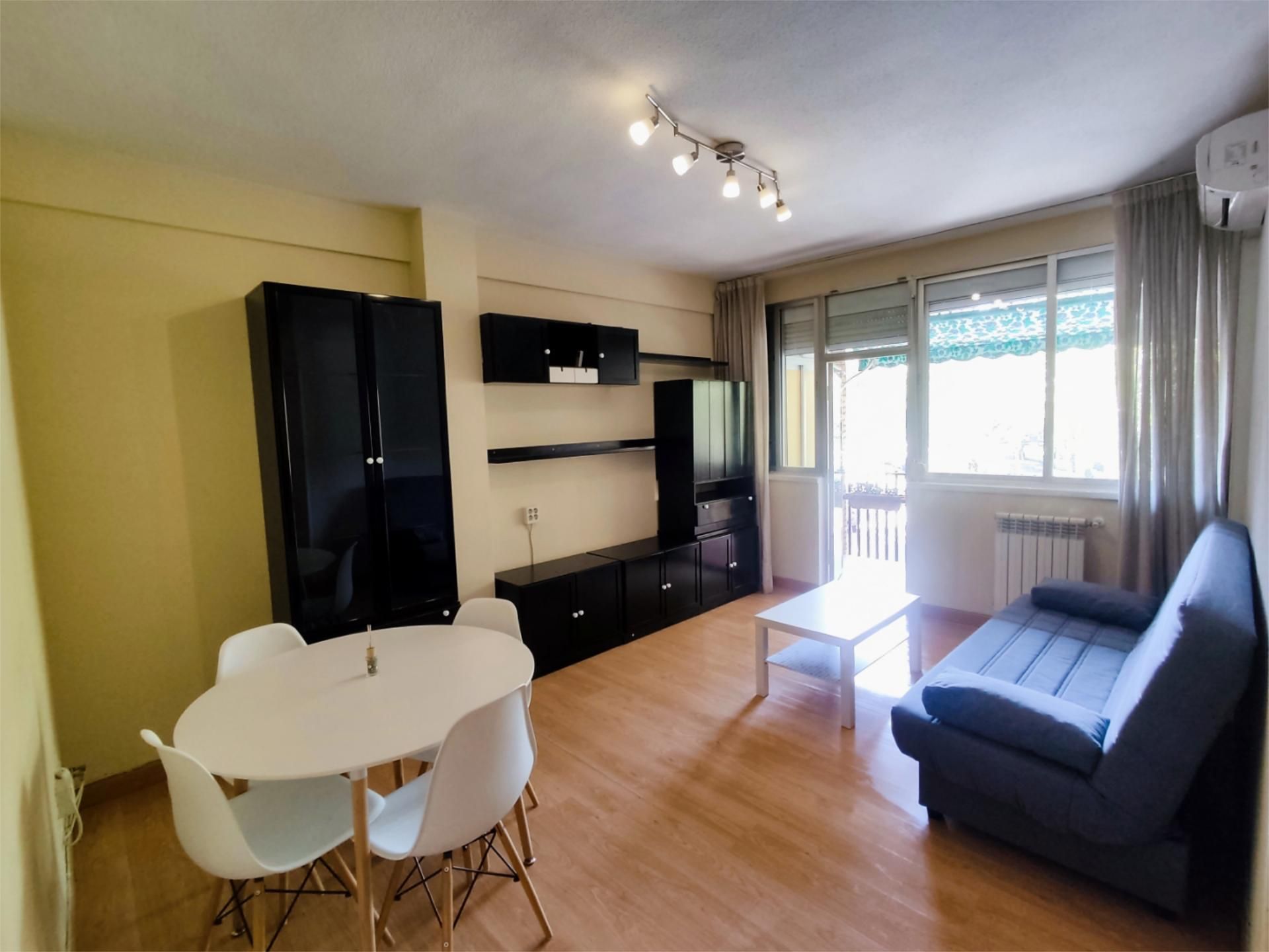 Flat to rent in Calle de Valdesangil, 23, Valdezarza Flat to rent in Calle de Valdesangil, 23, Valdezarza