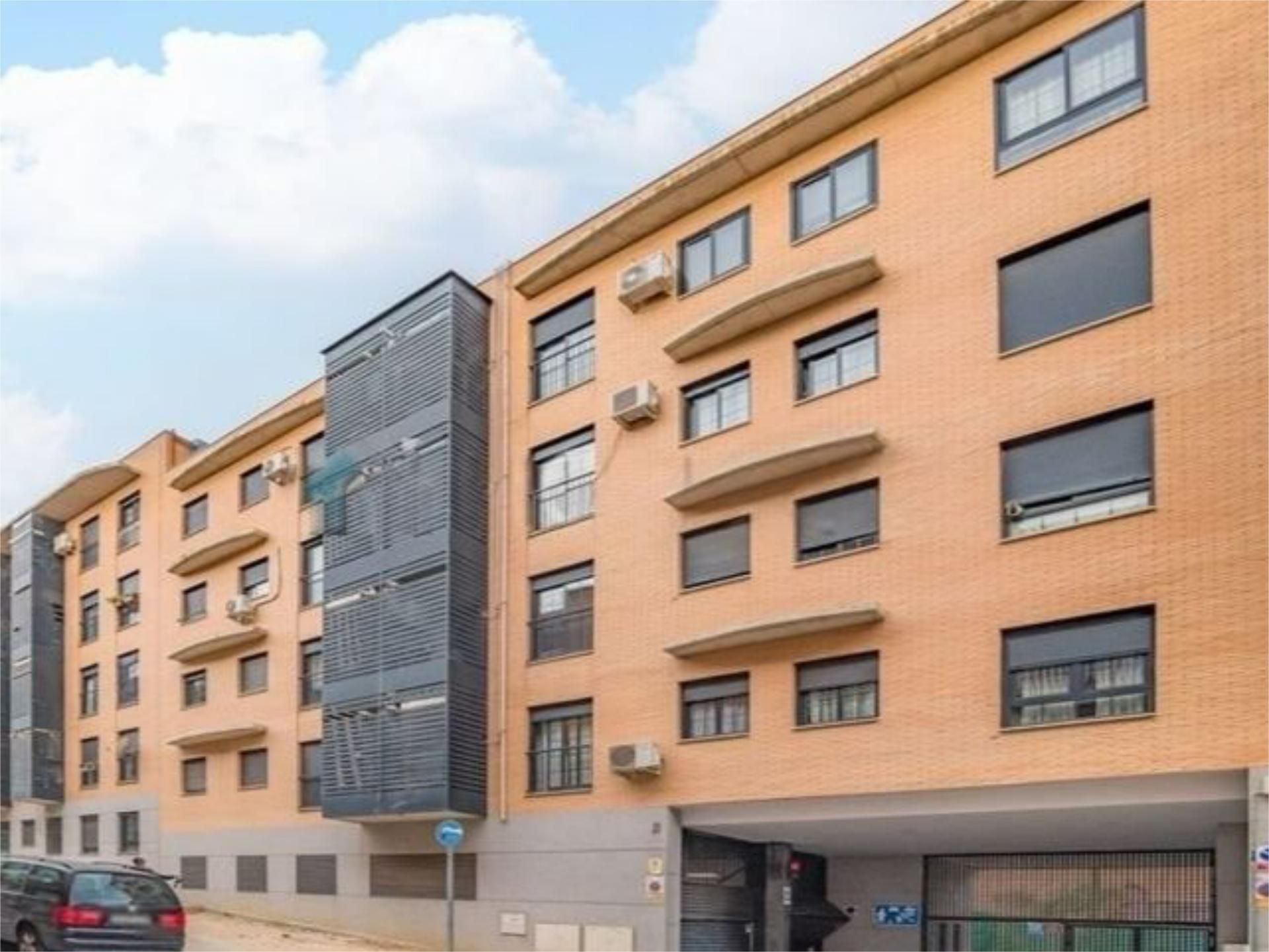 Vista exterior de Pis en venda en Arganda del Rey amb Aire condicionat, Calefacció i Aparcament comunitari