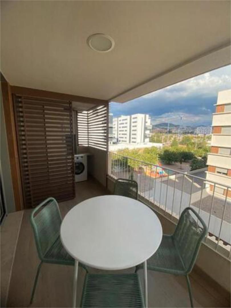 Pis de lloguer a Rosaleda - Juventud Terrassa de Pis de lloguer en Granada Capital amb Calefacció, Jardí privat i Terrassa