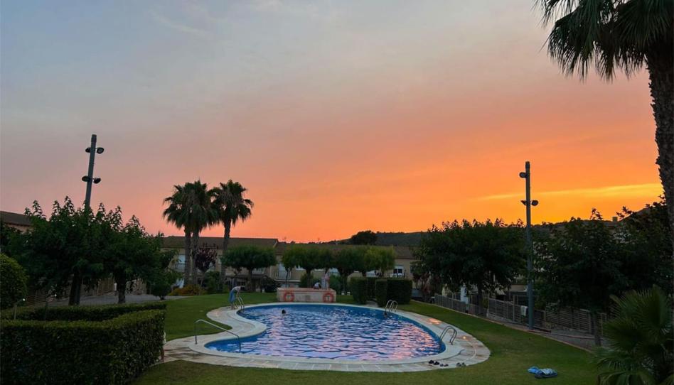 Foto 1 de Casa adosada en venda a Calle H, 8601, La Pobla de Montornès  , Tarragona
