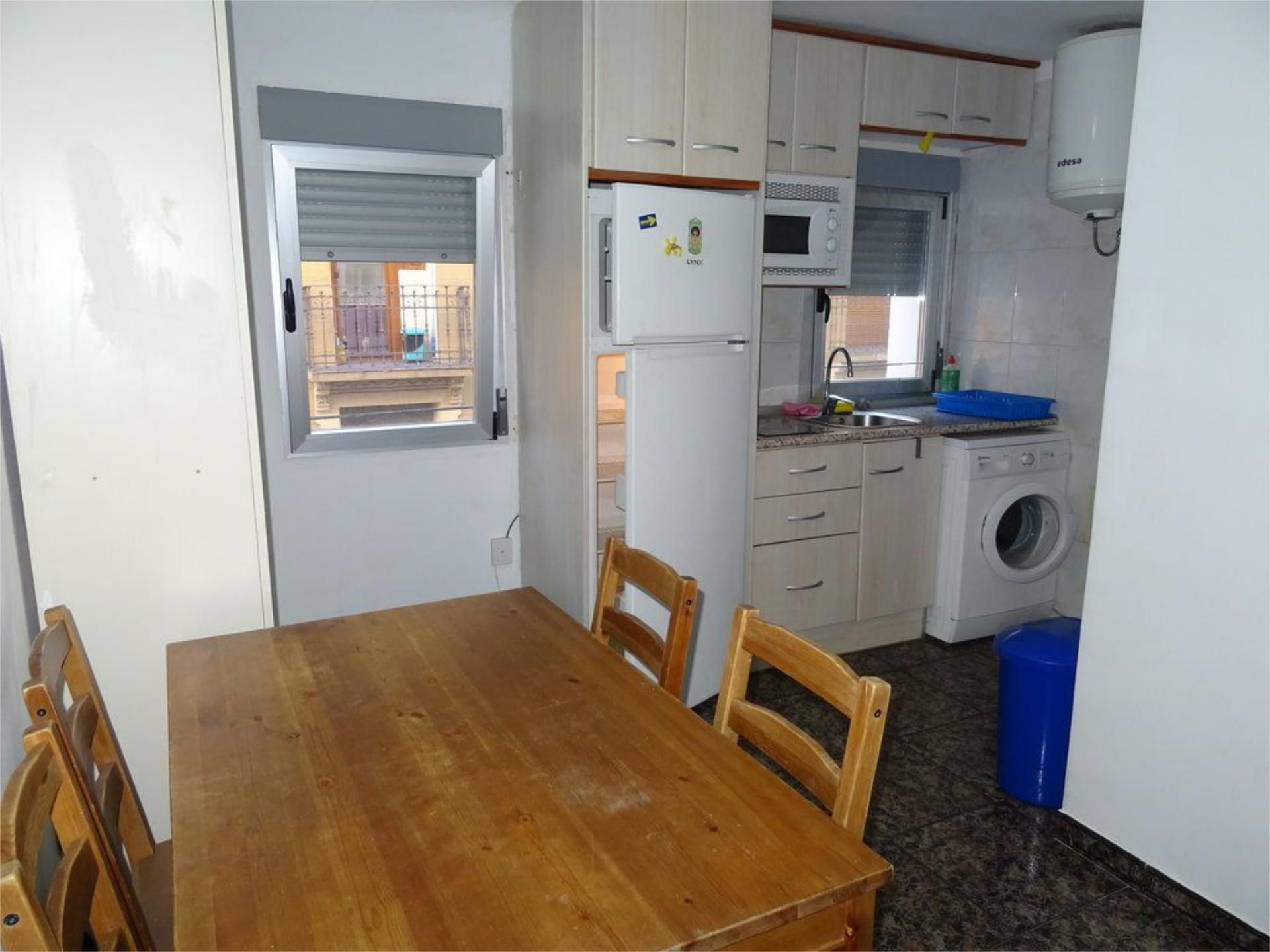 Apartment for sale in Calle de la Reconquista, 7, La Magdalena Kitchen of Apartment for sale in  Zaragoza Capital  with Air Conditioner, Terrace and Balcony