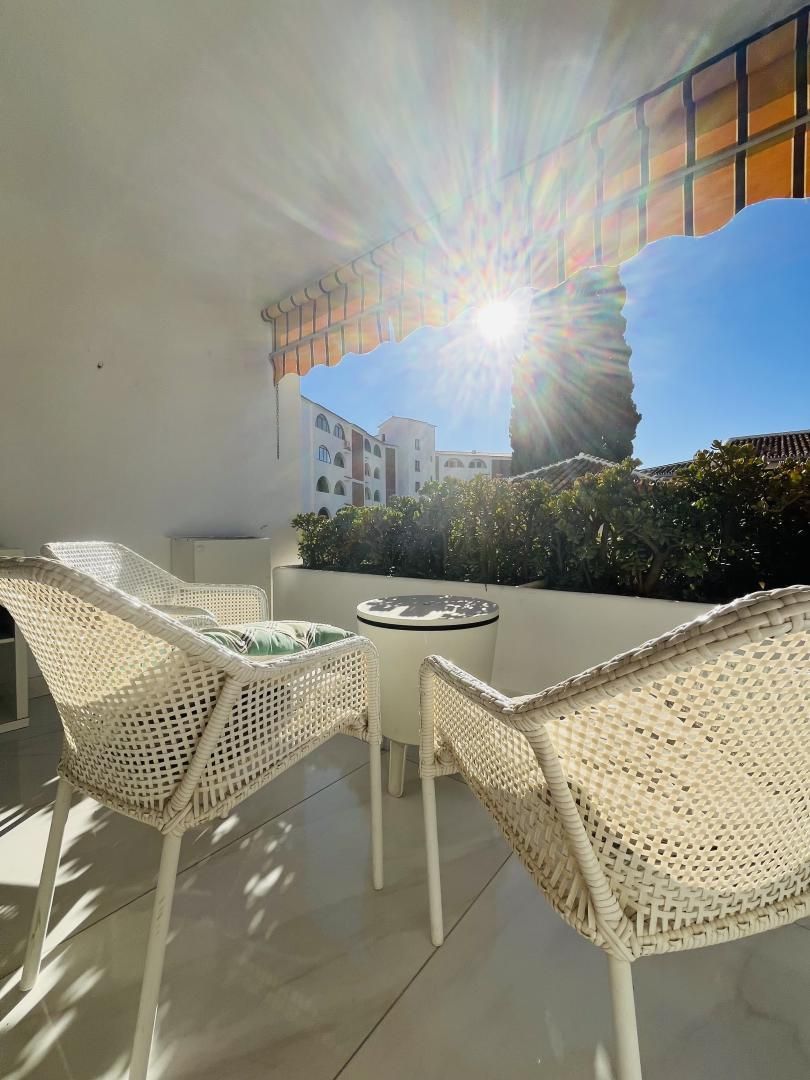 Terrassa de Pis en venda en Fuengirola amb Aire condicionat, Calefacció i Jardí privat