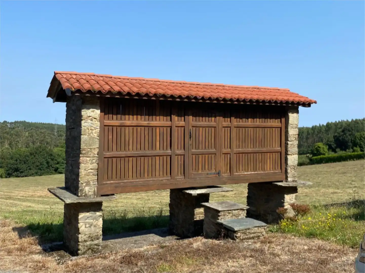 Casa o xalet en venda a Lugar Vilarensal, 1, Mesía Vista exterior de Casa o xalet en venda en Mesía amb Moblat