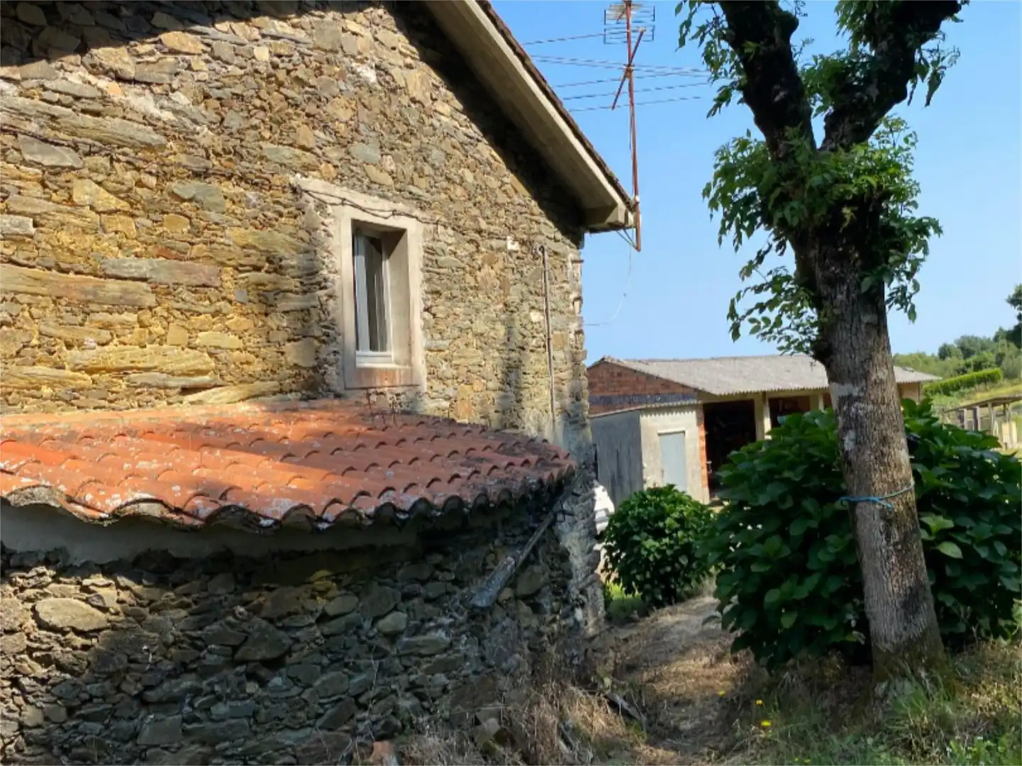 Casa o xalet en venda a Lugar Vilarensal, 1, Mesía Vista exterior de Casa o xalet en venda en Mesía amb Moblat