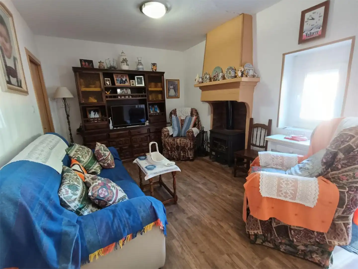 Sala d'estar de Casa adosada en venda en Las Herencias