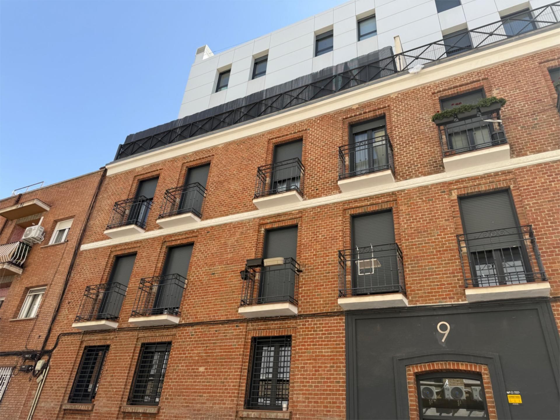 Exterior view of Flat to rent in  Madrid Capital  with Air Conditioner, Heating and Parquet flooring