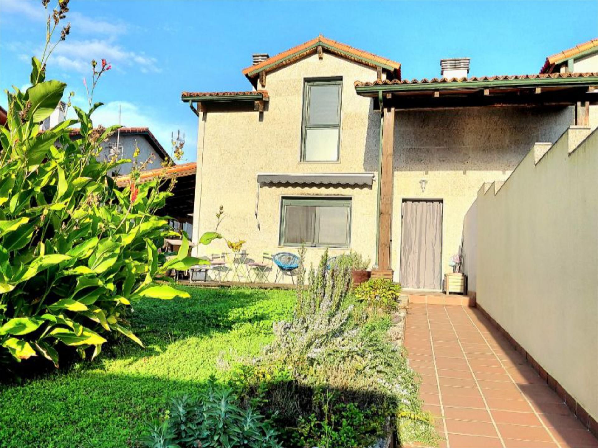 Jardí de Casa o xalet en venda en A Merca   amb Calefacció, Jardí privat i Parquet