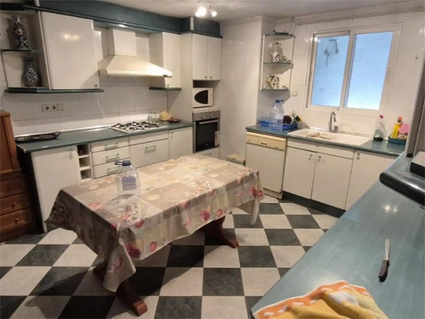 Flat for sale in Carrer del Teatre, 31, Castellgalí Kitchen of Flat for sale in Castellgalí with Private garden and Swimming Pool
