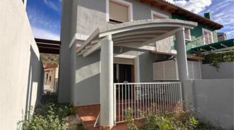 Casa adosada de lloguer a Relleu, Alicante - imatge 2 Foto 2 de Casa adosada de lloguer a Relleu, Alicante