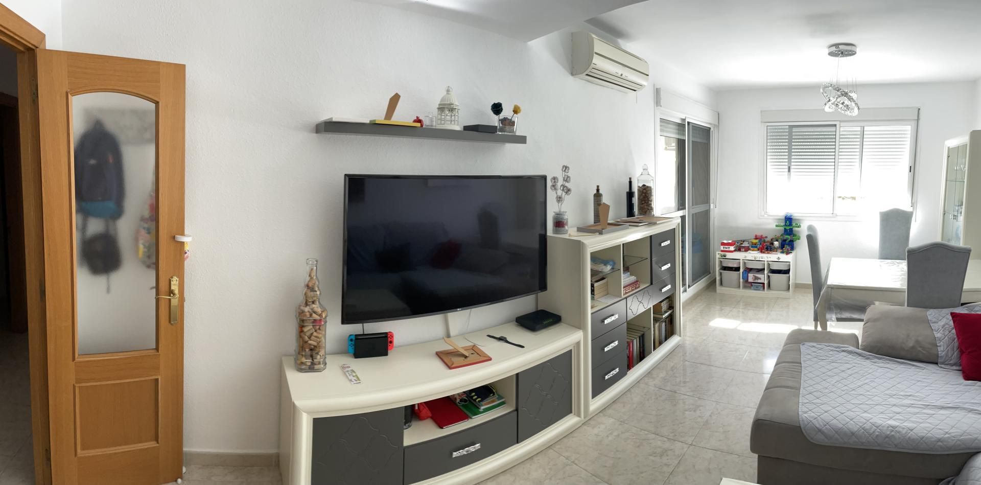 Living room of Flat for sale in Alhaurín de la Torre  with Air Conditioner, Terrace and Swimming Pool