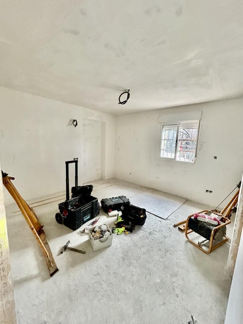 Flat for sale in Carretera Sevilla-Cádiz, 5558, La Hacienda - Nueva Andalucía Flat for sale in Dos Hermanas  with Storage room