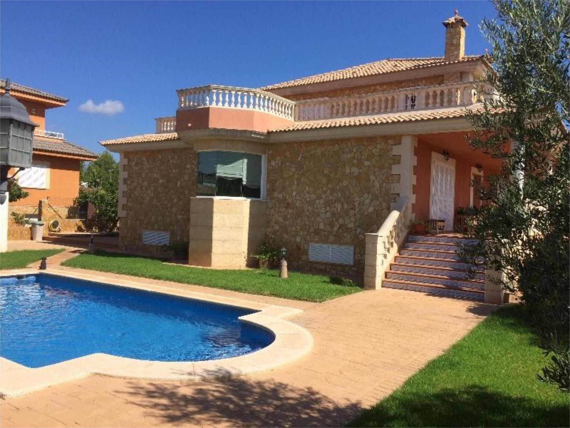 House or chalet to rent in Carrer Ginjoler, 11, Es Garrovers Exterior view of House or chalet to rent in Marratxí  with Air Conditioner, Heating and Private garden