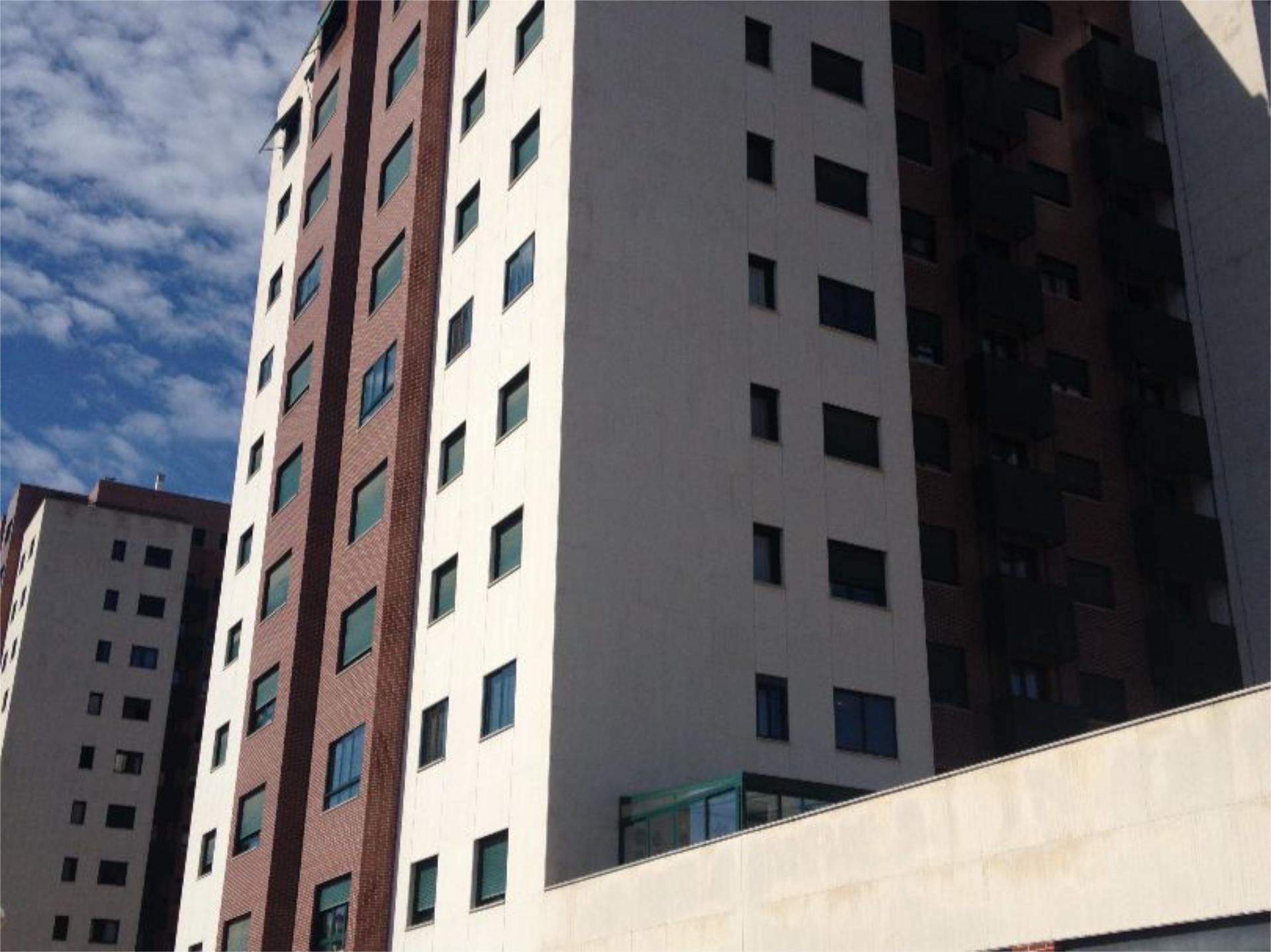 Vista exterior de Pis de lloguer en Valladolid Capital amb Calefacció, Jardí privat i Parquet