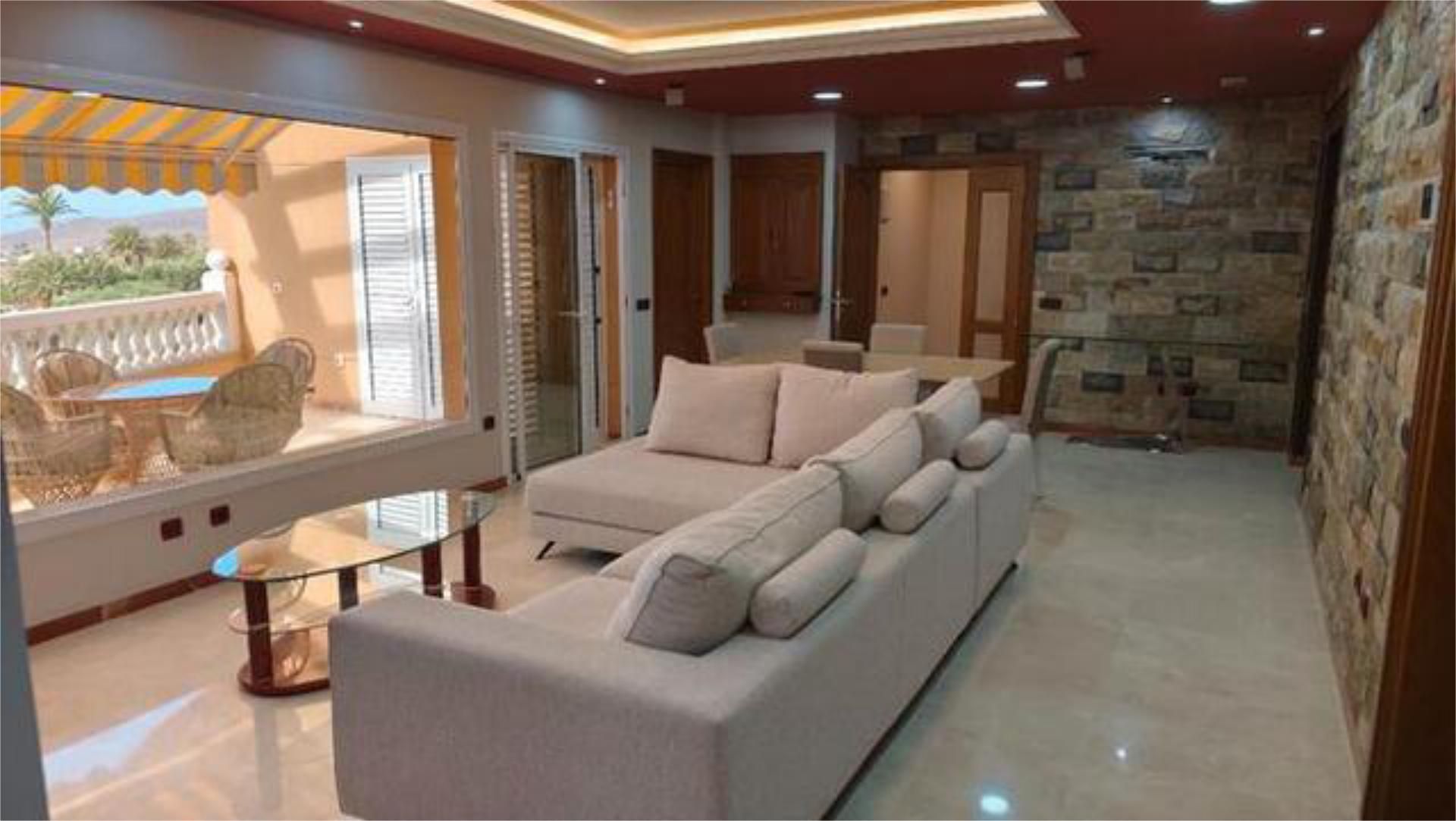 Living room of Flat to rent in Ingenio  with Heating, Terrace and Furnished