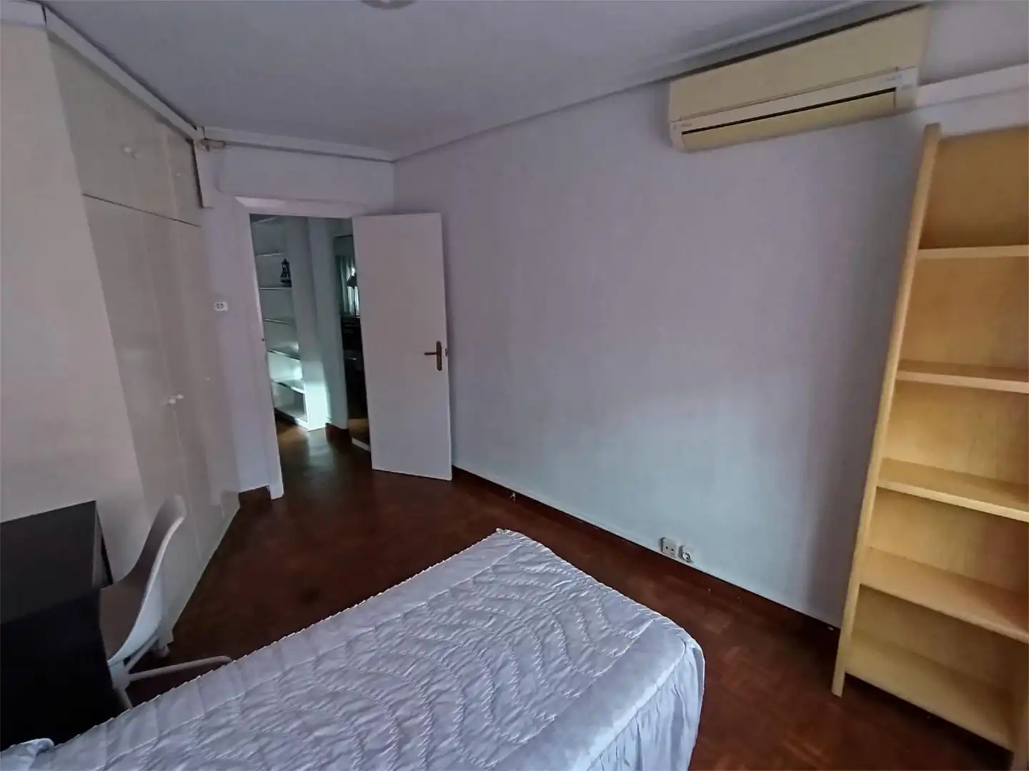 Pis en venda a Calle Mariano Girada, 17, San Nicolás Dormitori de Pis en venda en Murcia Capital amb Aire condicionat