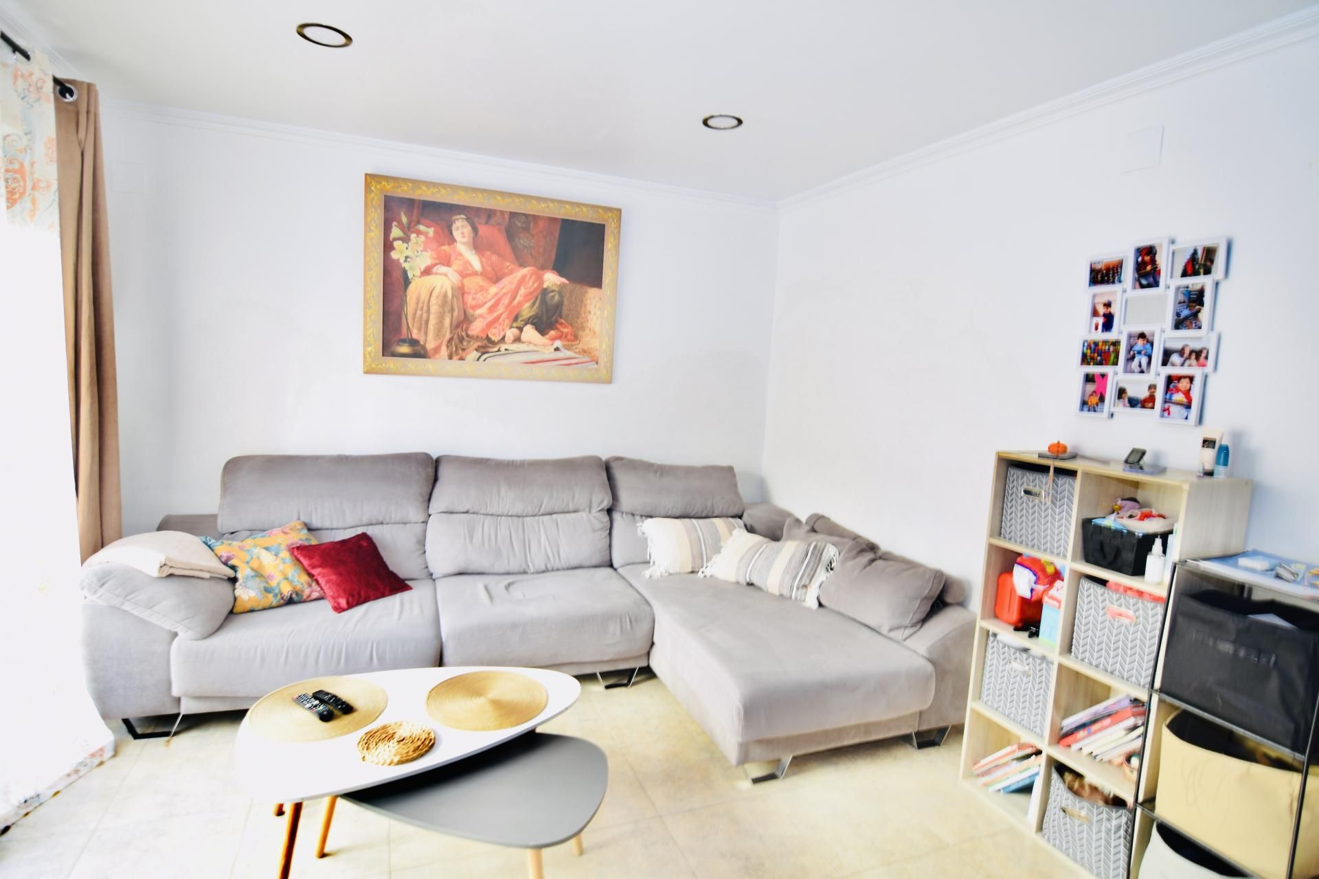 Pis en venda a Calle del Pino, 4, Centro Urbano Sala d'estar de Pis en venda en Benidorm amb Aire condicionat, Terrassa i Balcó