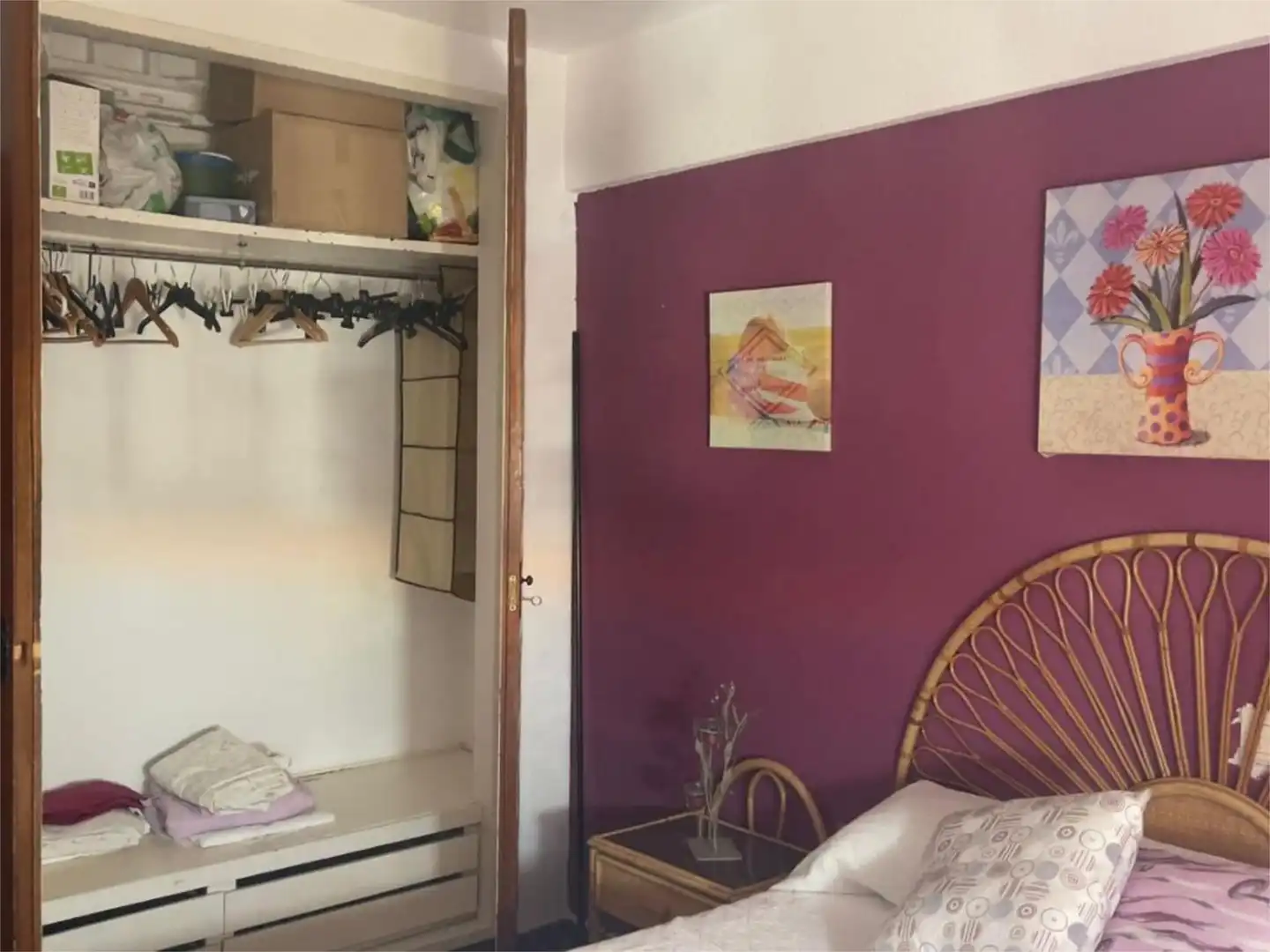 Room in Avenida las Palmeras, 20, Huerta Belón - Calvario Bedroom of Study for share in Marbella with Air Conditioner, Heating and Terrace