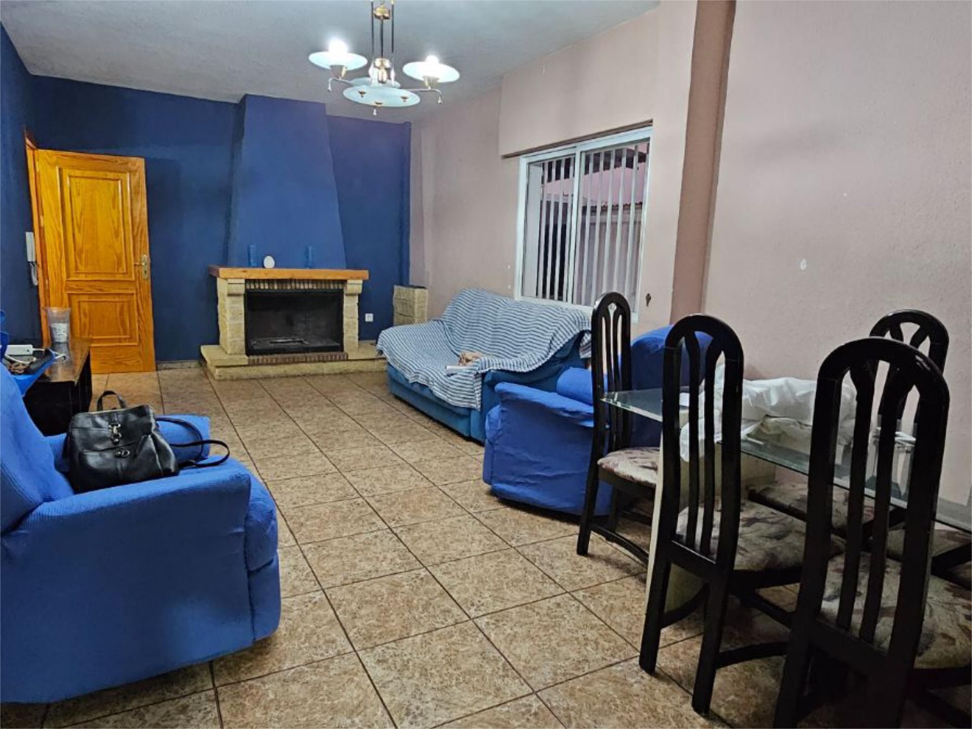 Flat to rent in Calle Teniente Pérez Redondo, 31, Totana Living room of Flat to rent in Totana  with Air Conditioner, Furnished and Balcony