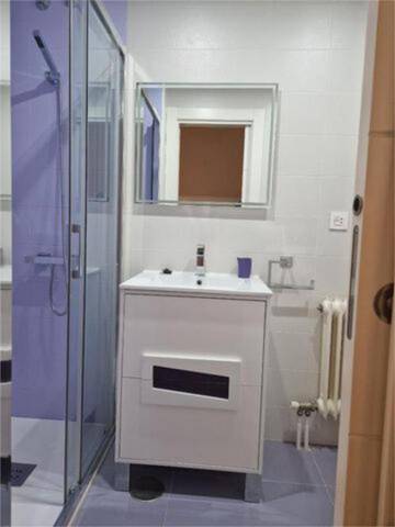 Piso en Alquiler en Capuchinos - Glorieta - Ciudad Jardín