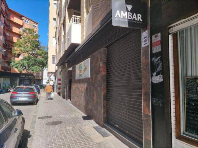 Local comercial en Alquiler en Doctor Cerrada