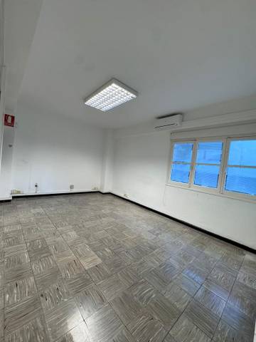 Oficina en Venta en Calle San Rafael Y San Roque, 6 en La Salle - Cuatro Torres