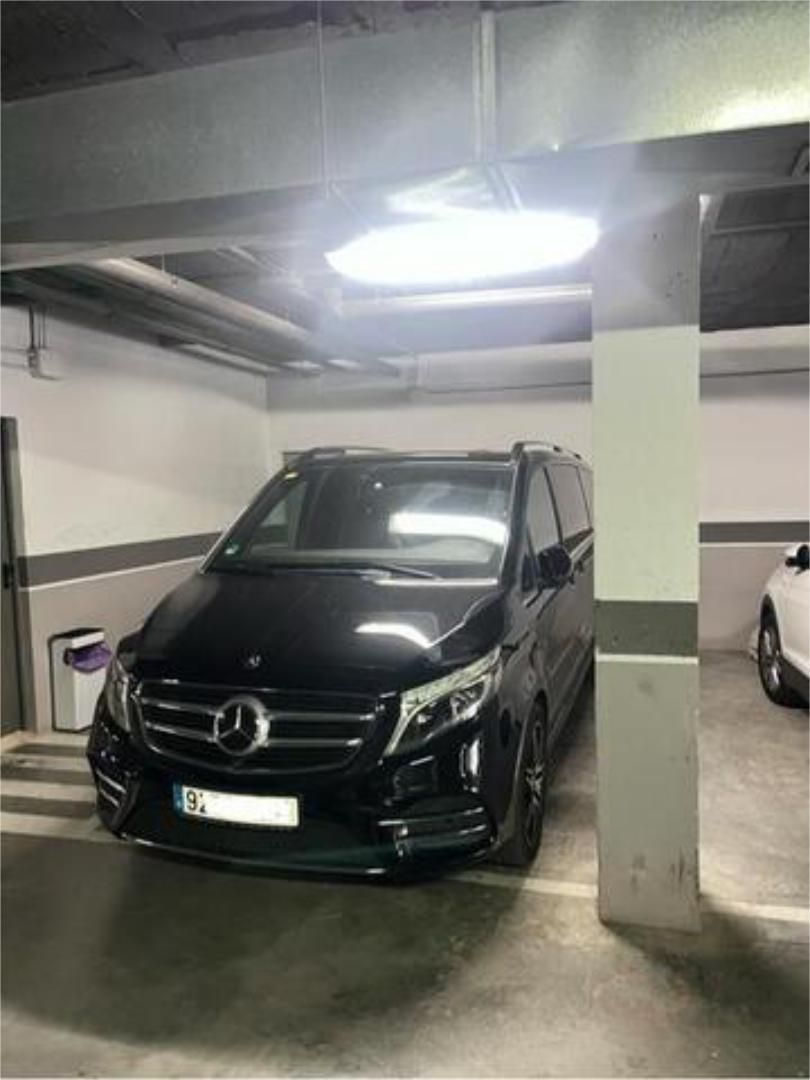 Garatge de lloguer a Los Flamingos Aparcament de Garatge de lloguer en Benahavís