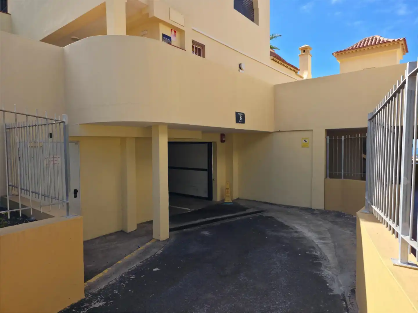 Garaje de alquiler en Calle Baleares, 8601, Torviscas Centro y Alto Parking de Garaje de alquiler en Adeje