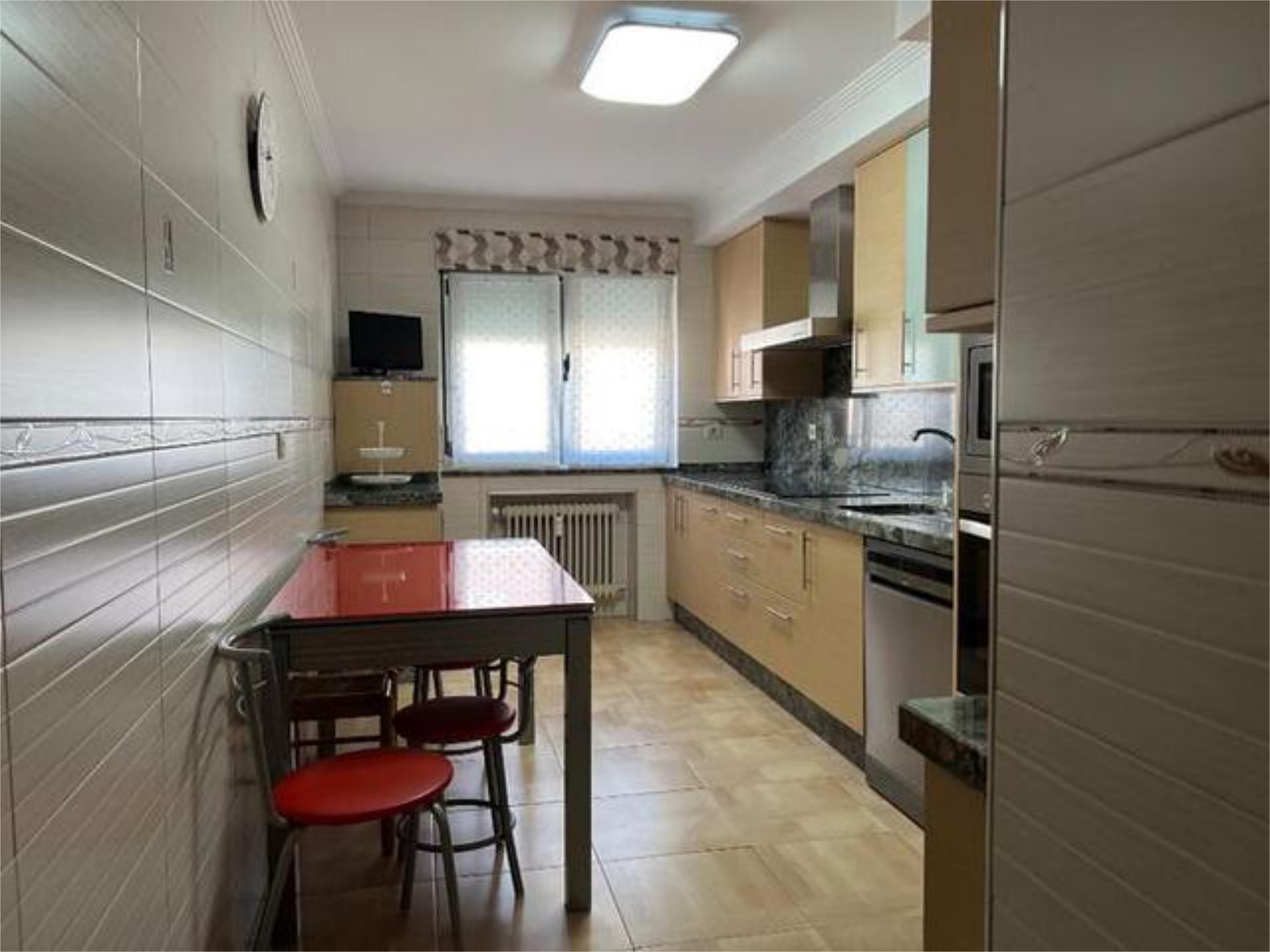 Kitchen of Flat to rent in Noreña  with Heating and Furnished