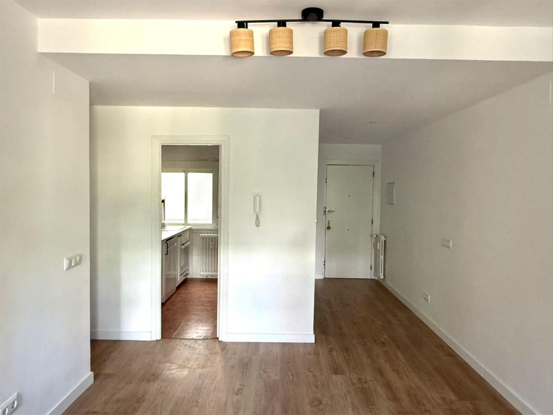Flat to rent in Plaza Virgen de la Capilla, 2, Peñagrande Flat to rent in  Madrid Capital  with Heating, Community parking and Balcony