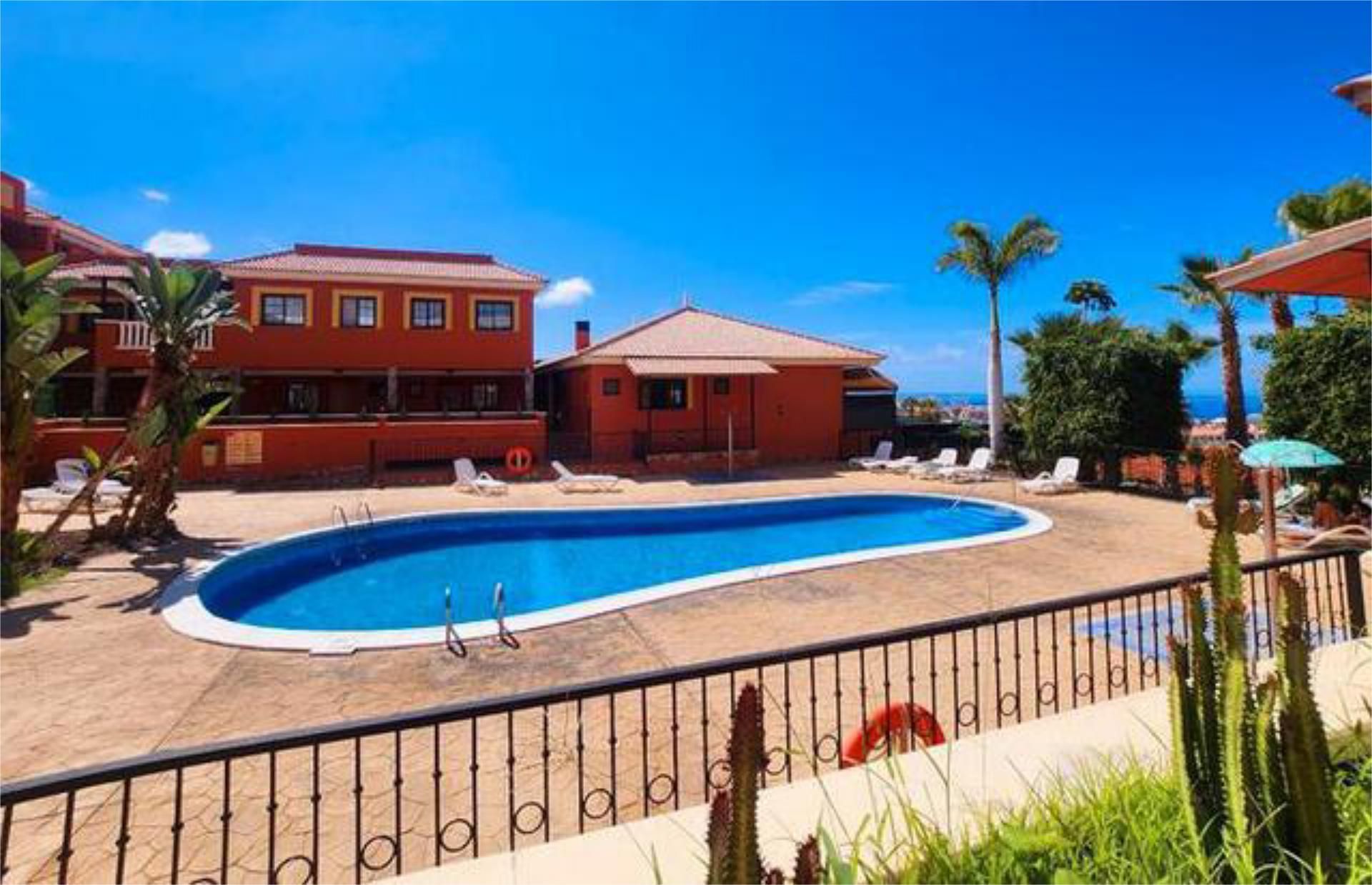 Apartment to rent in Playa Fañabé Alto Swimming pool of Apartment to rent in Adeje  with Private garden, Terrace and Storage room