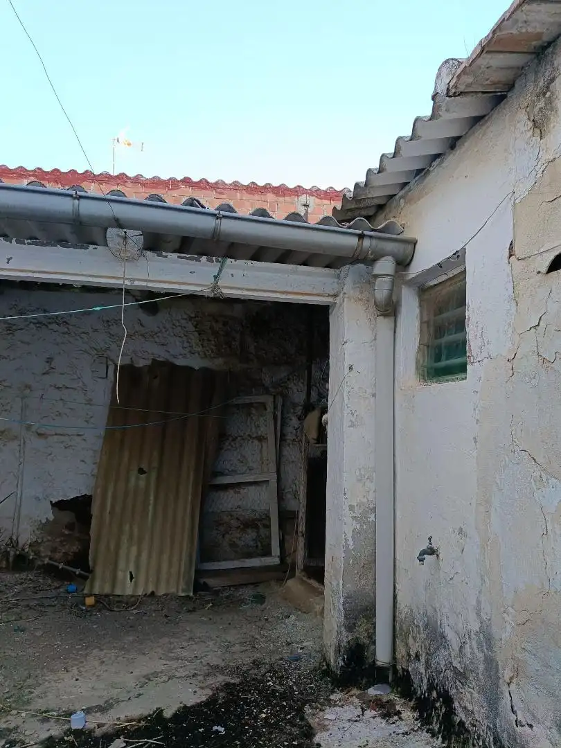 Casa adosada en venta en Calle Maravillas, 5, Torralba de Calatrava Vista exterior de Casa adosada en venta en Torralba de Calatrava con Terraza y Balcón