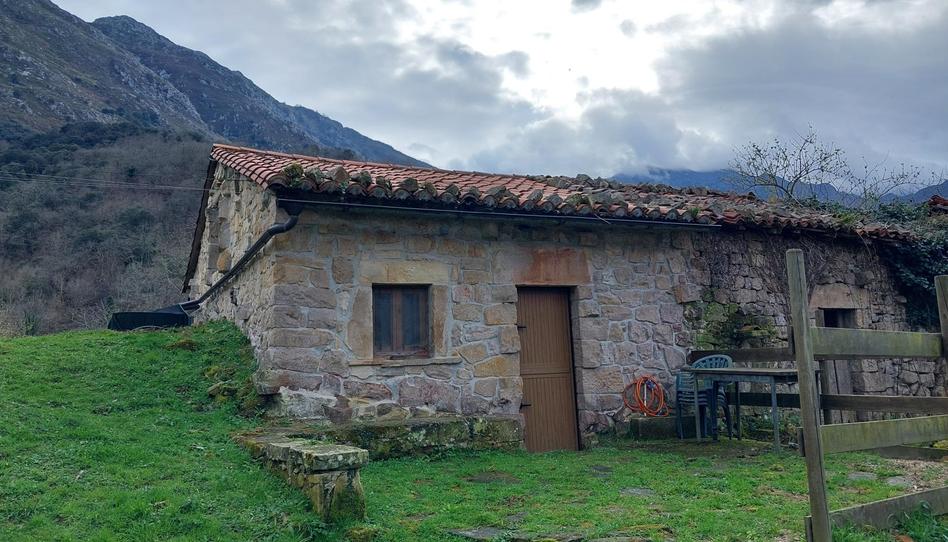 Foto 1 de Casa adosada en venda a Lugar las Arenas, 237, Cabrales, Asturias