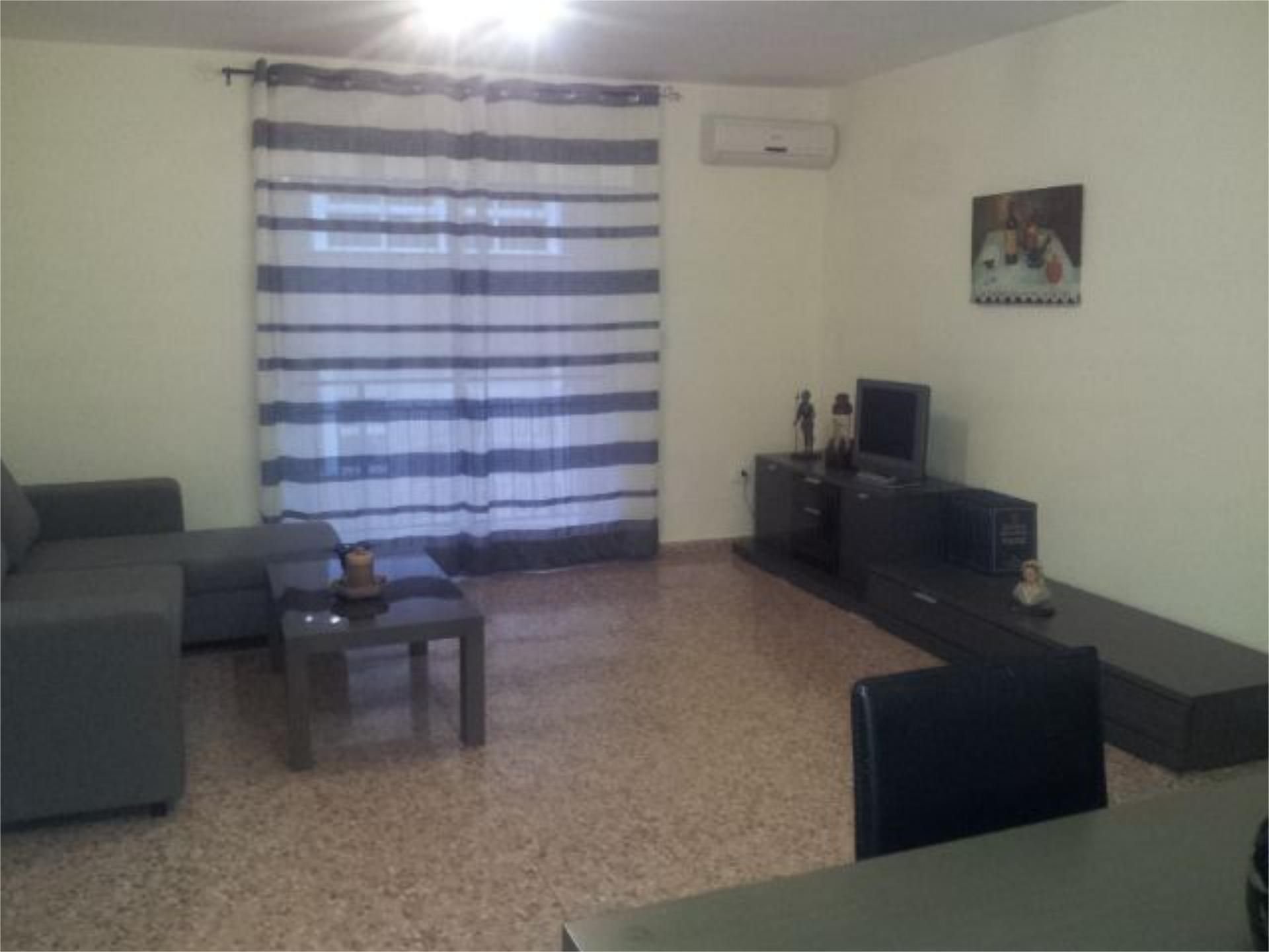 Flat to rent in Carrer del Duc de Gaeta, 28, Camins al Grau Living room of Flat to rent in  Valencia Capital  with Air Conditioner, Terrace and Balcony