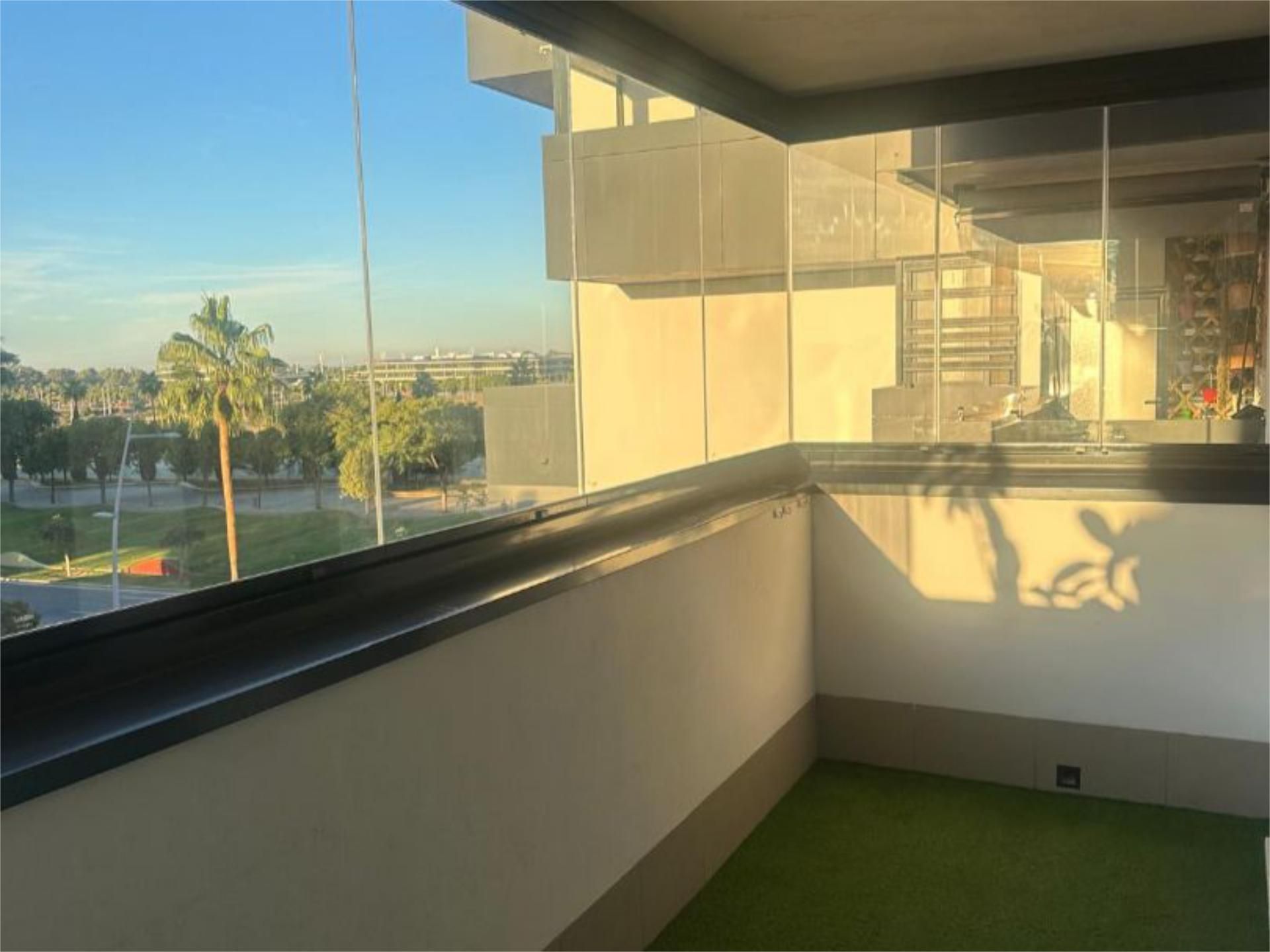 Pis en venda a Avenida Felipe González Márquez, 10, Entrenúcleos Terrassa de Pis en venda en Dos Hermanas amb Aire condicionat, Terrassa i Piscina