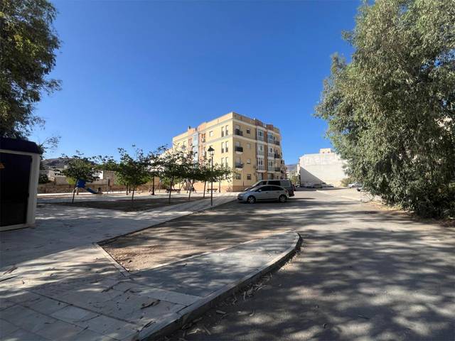 Piso en Alquiler en Avenida de la Legión Española, 24 en Olula del Río