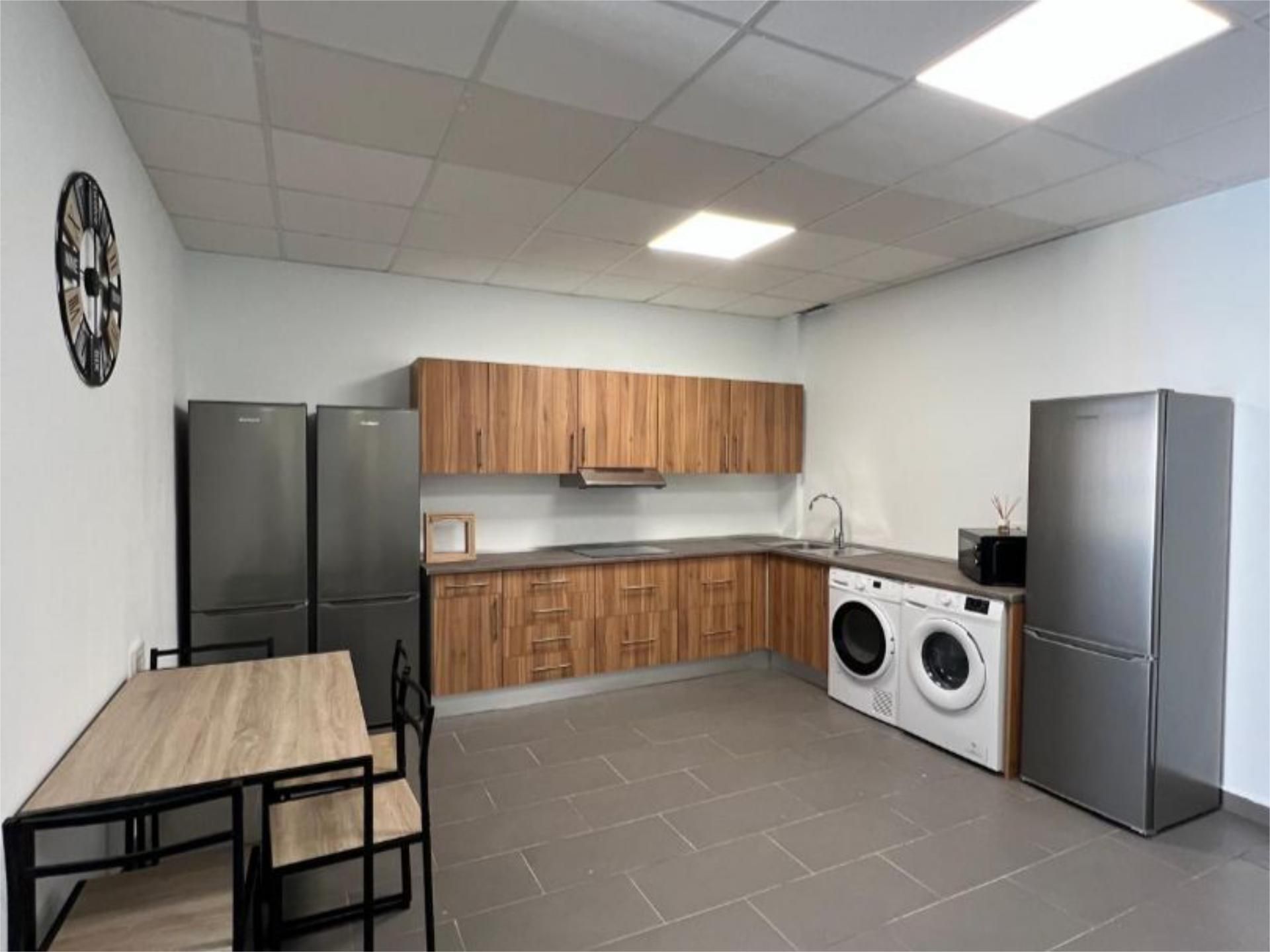 Flat to share in Calle Puerto Rico, 15, Buenos Aires - Chamberí - Las Moraditas Kitchen of Flat to share in  Santa Cruz de Tenerife Capital  with Air Conditioner and Furnished