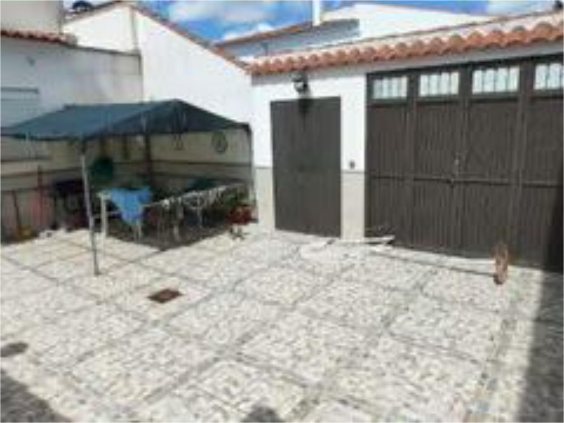 Single-family semi-detached to rent in Calle Paseo de Andalucia, 73, Cardeña Exterior view of Single-family semi-detached to rent in Cardeña  with Furnished