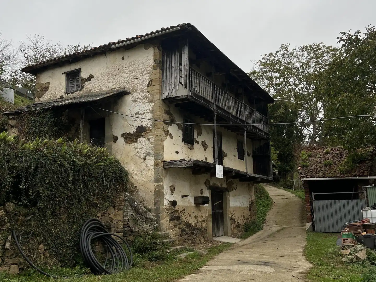 Vista exterior de Casa o chalet en venta en Valdés - Luarca con Balcón