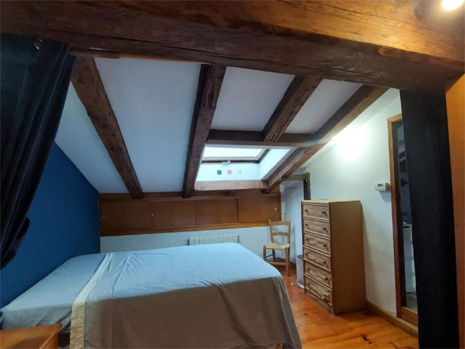 Attic to rent in Calle Tejería, 24, Casco Antiguo Bedroom of Attic to rent in  Pamplona / Iruña  with Heating, Parquet flooring and Furnished