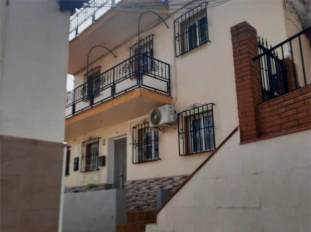 Piso en Alquiler en Calle el Molino, 18 en Camino Viejo de Málaga