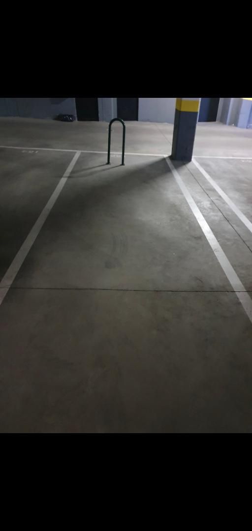 Garage for sale in Calle Juan Echanove, 1, Centro Parking of Garage for sale in Rivas-Vaciamadrid