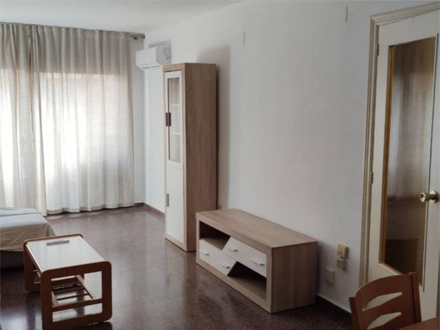 Piso en Alquiler en Calle Pintor Murillo, 6 en Mercado