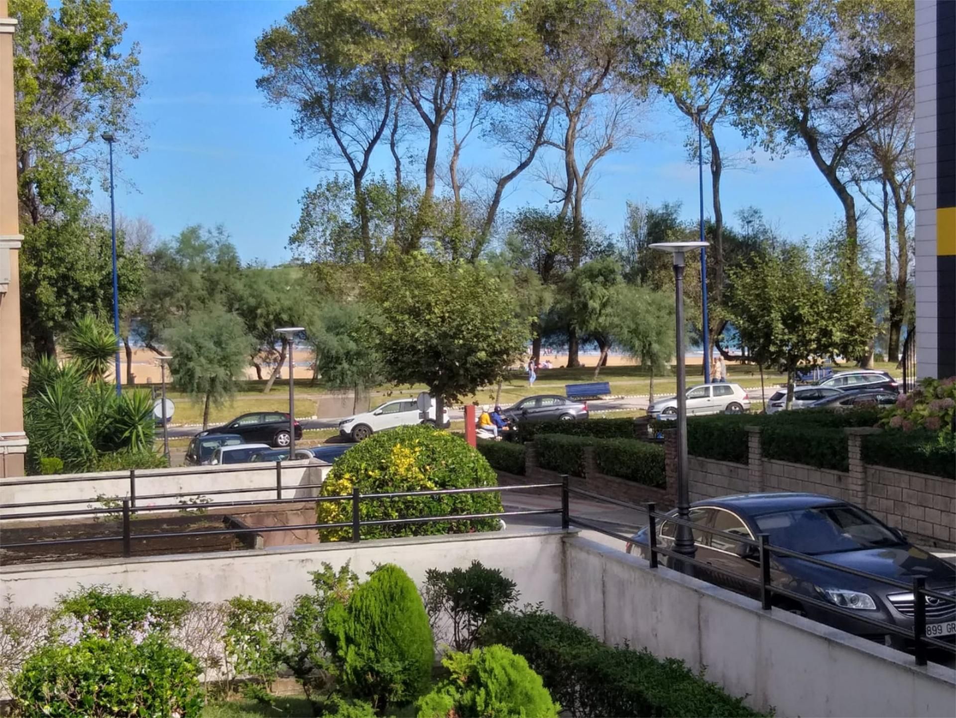 Flat for sale in Calle la Braña, 17, El Sardinero Parking of Flat for sale in Santander with Heating, Private garden and Furnished