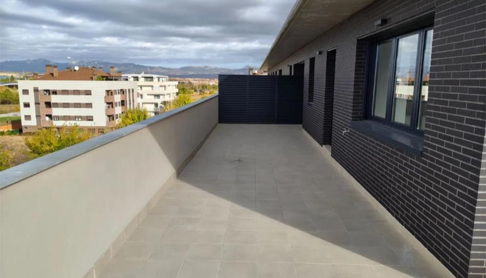 Foto 1 de Àtic en venda a Calle Río Ebro, 16, Lardero, La Rioja