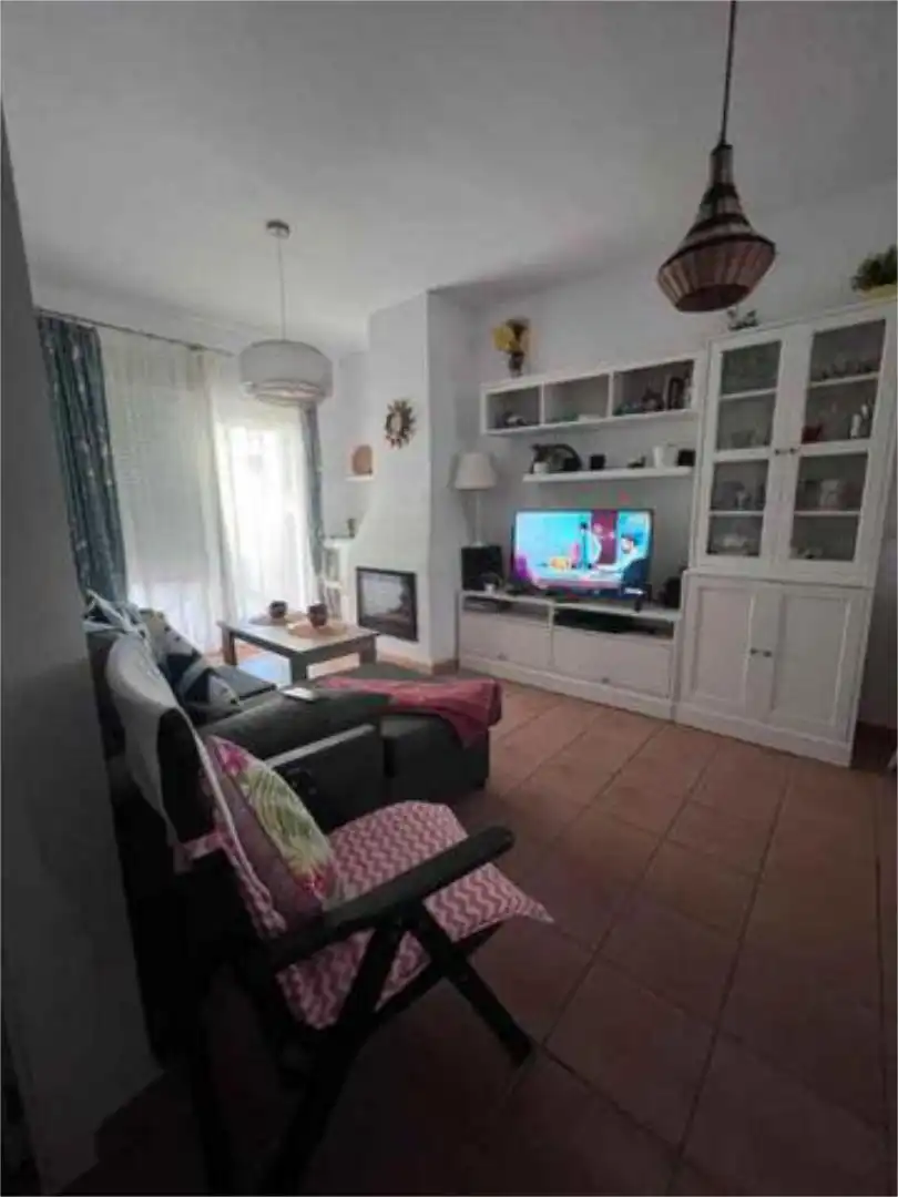 Wohnzimmer von Wohnung zum Verkauf in Islantilla mit Heizung, Privatgarten und Terrasse