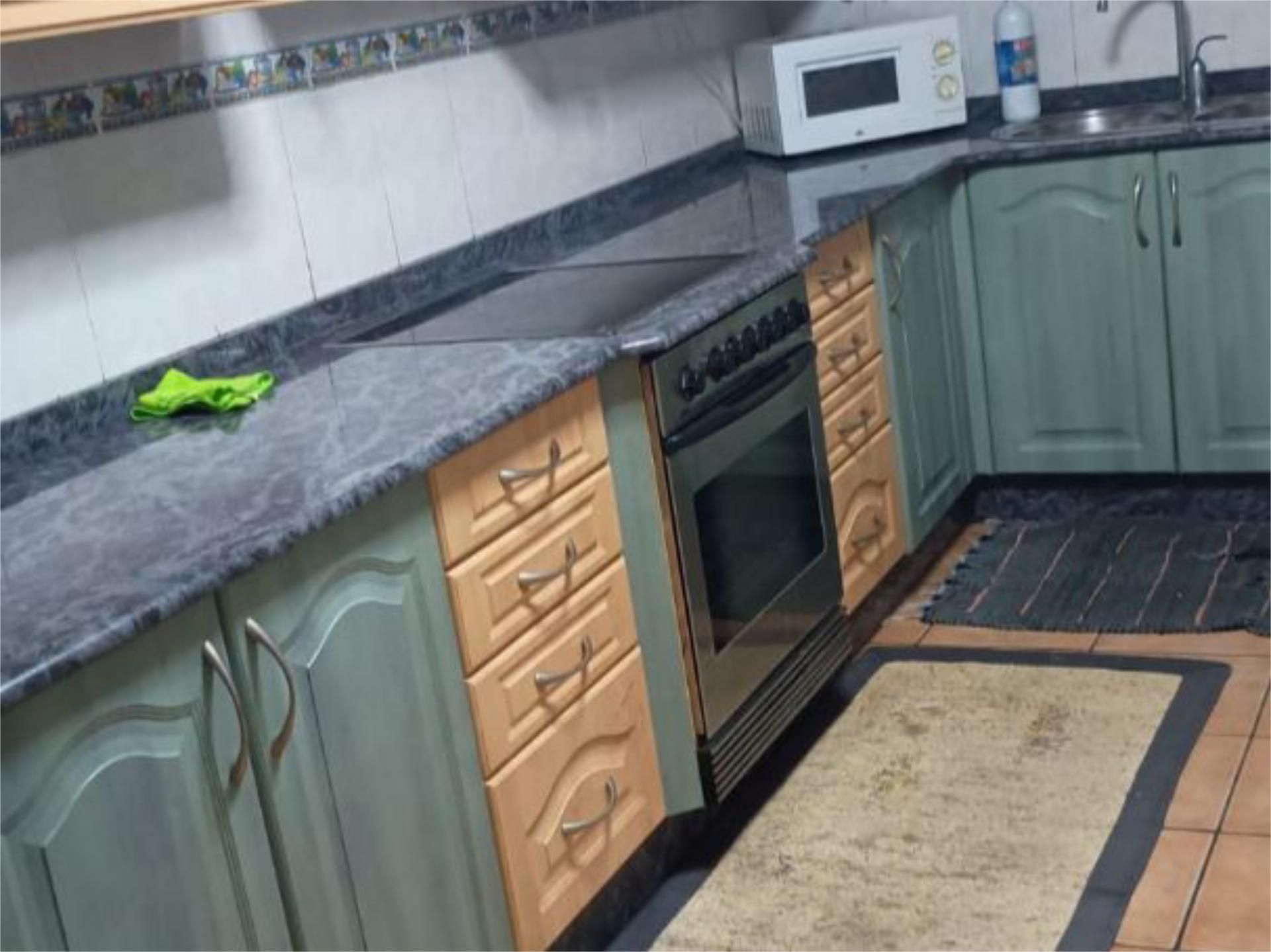 Planta baixa de lloguer a Avenida Marín, 64, Moaña Cuina de Planta baixa de lloguer en Moaña amb Piscina