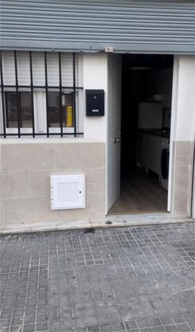 Vista exterior de Piso en venta en Elche / Elx con Calefacción y Amueblado