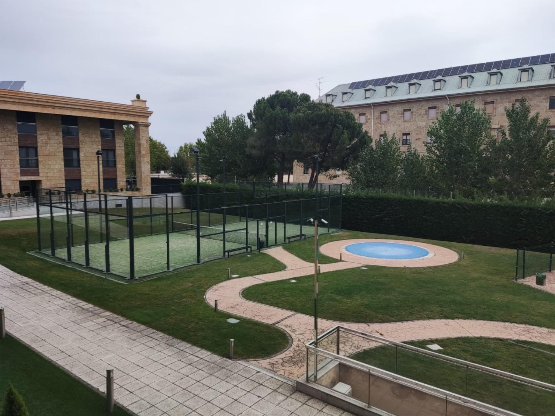 Pis de lloguer a Calle Silvestre Sánchez Sierra, 1, Capuchinos - Glorieta - Ciudad Jardín Jardí de Pis de lloguer en Salamanca Capital amb Calefacció, Jardí privat i Traster